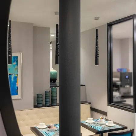 Hotel Montfleuri Paris