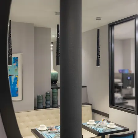 Hotel Montfleuri Parijs