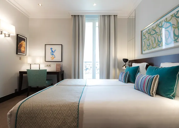 Hotel Montfleuri Parigi