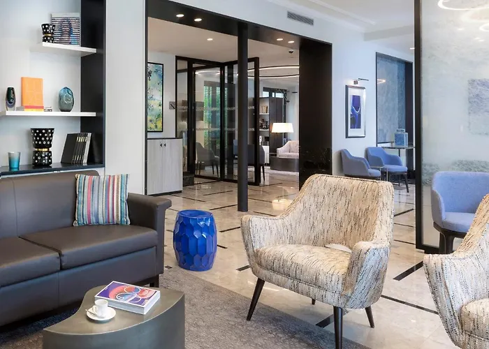 Hotel Montfleuri Paris